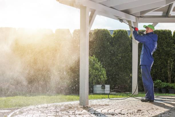 Best Gutter Cleaning  in Crompond, NY