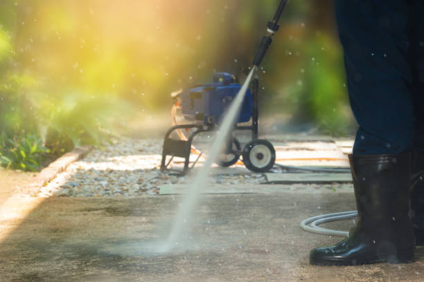 Best Playground Equipment Cleaning  in Crompond, NY